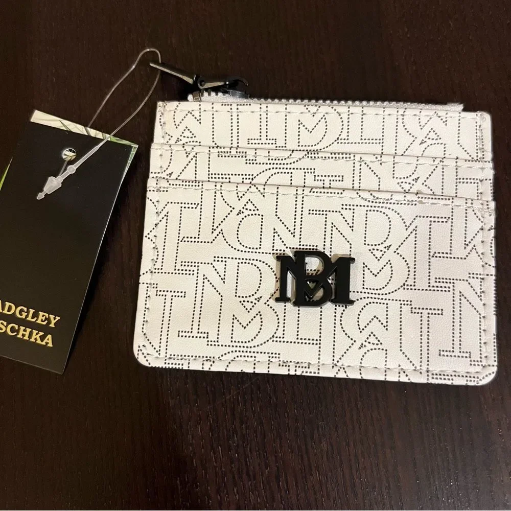 Badgley Mischka NWT Monogram Card Holder Wallet - Black & White
